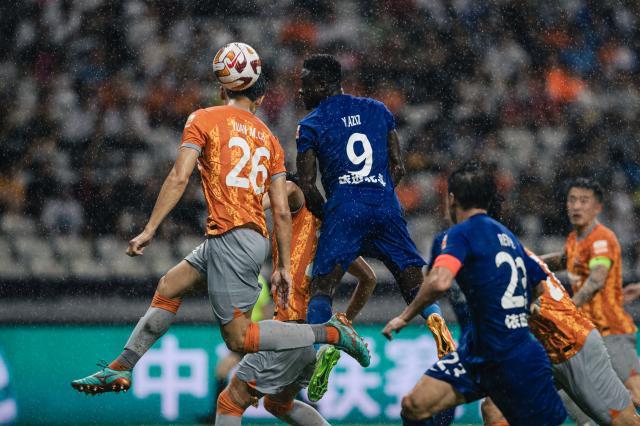 S14全球总决赛投注-【中超】阿7破门+伤退阿齐兹戴帽 三镇3比1逆转深足